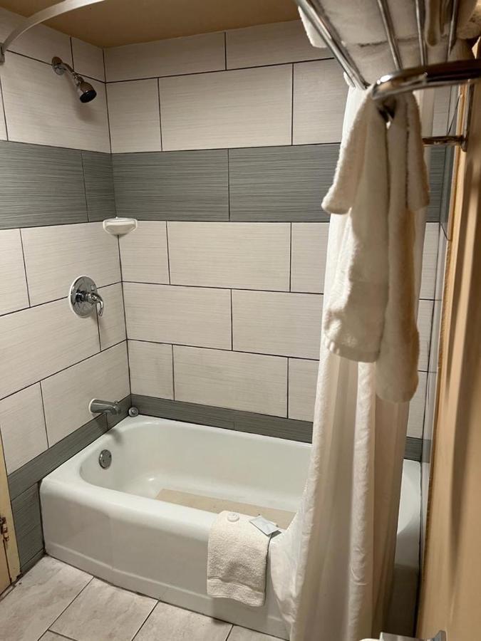 Hotel Weston Rfd Rockford Esterno foto